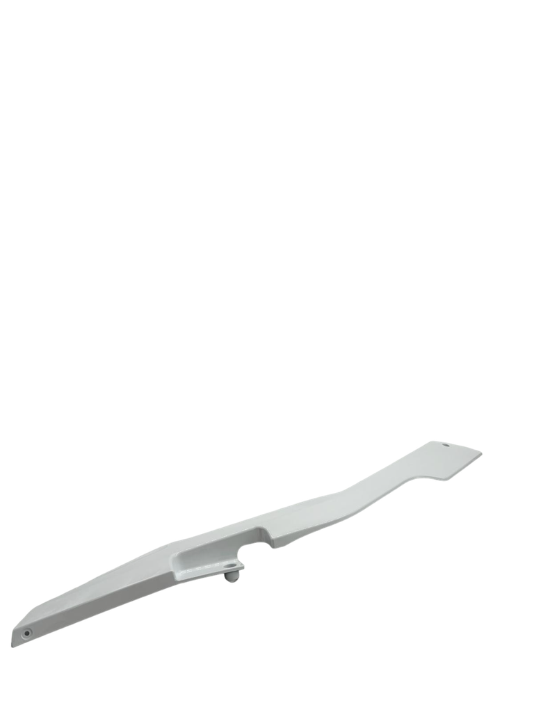 SK1 WHITE RIGHT REAR TRIM