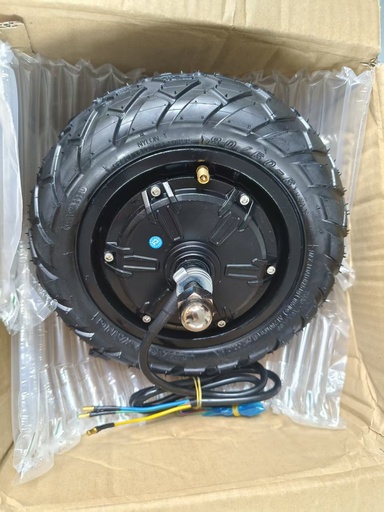 [LAN00278] LANGFEITE ROADSTER & CAYMAN S | ROUE COMPLETE AVANT (PNEU + MOTEUR)